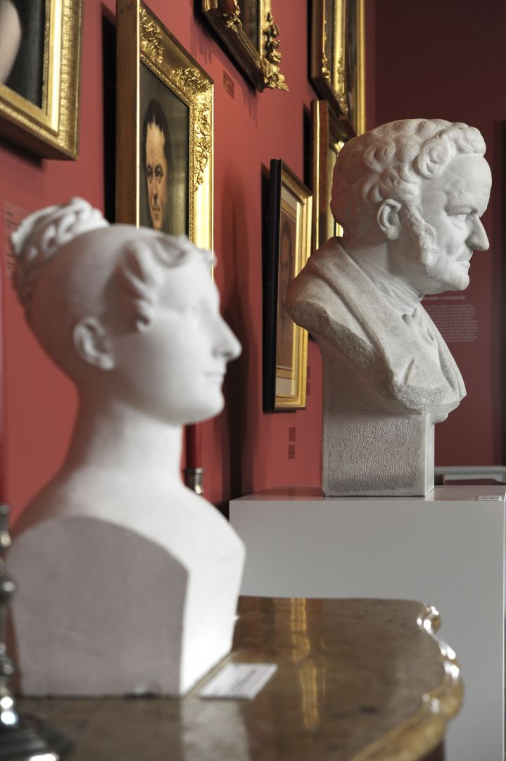 Les bustes du nouveau musée Stendhal de Grenoble